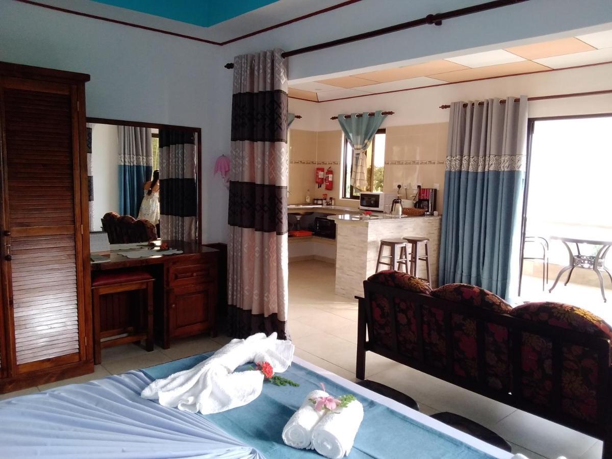 Les Elles Guesthouse Self Catering Baie Lazare  Екстер'єр фото