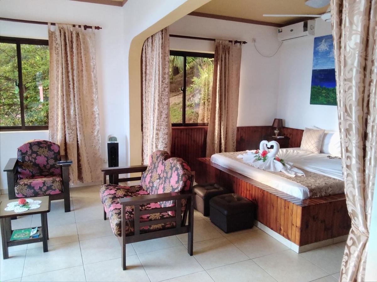 Les Elles Guesthouse Self Catering Baie Lazare  Екстер'єр фото